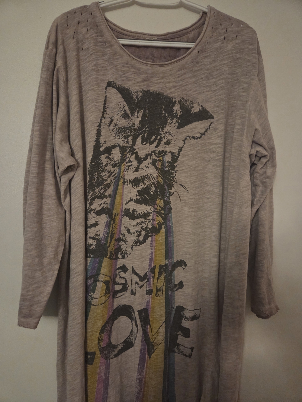 Magnolia Pearl Dusty Mauve Graphic Tee Dress with Cherub Print - Picture 3 of 5